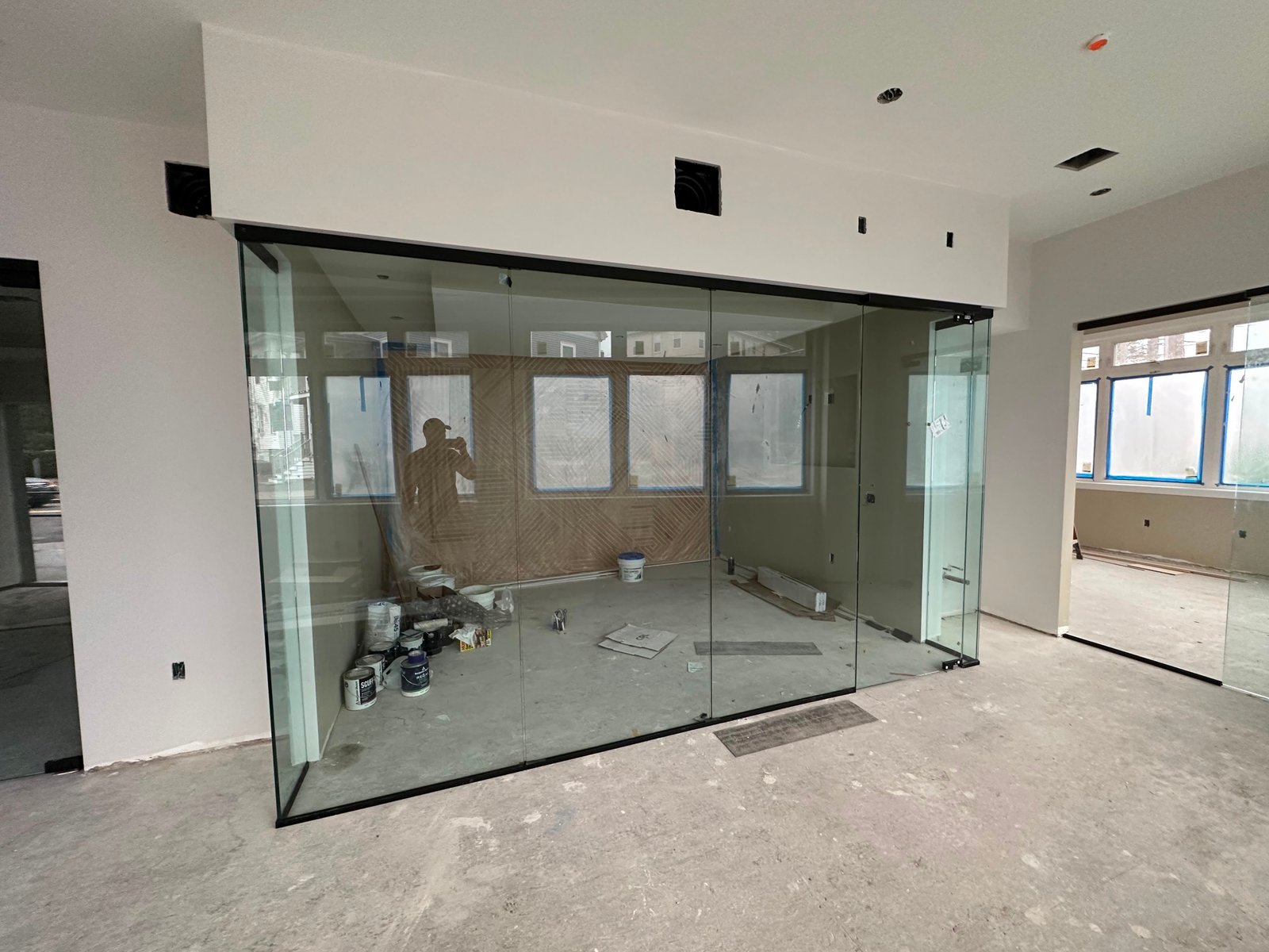 Modern glass shower design